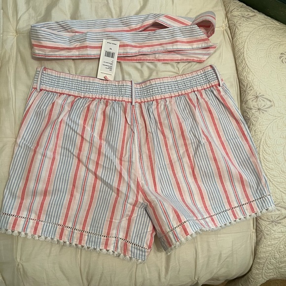NWT Vineyard Vines Abacos Stripe Bow Shorts |10 in Abacos White Cap - Picture 3 of 9